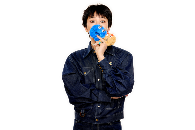 Casetify G Dragon Make It Yours Letter Plush (4)