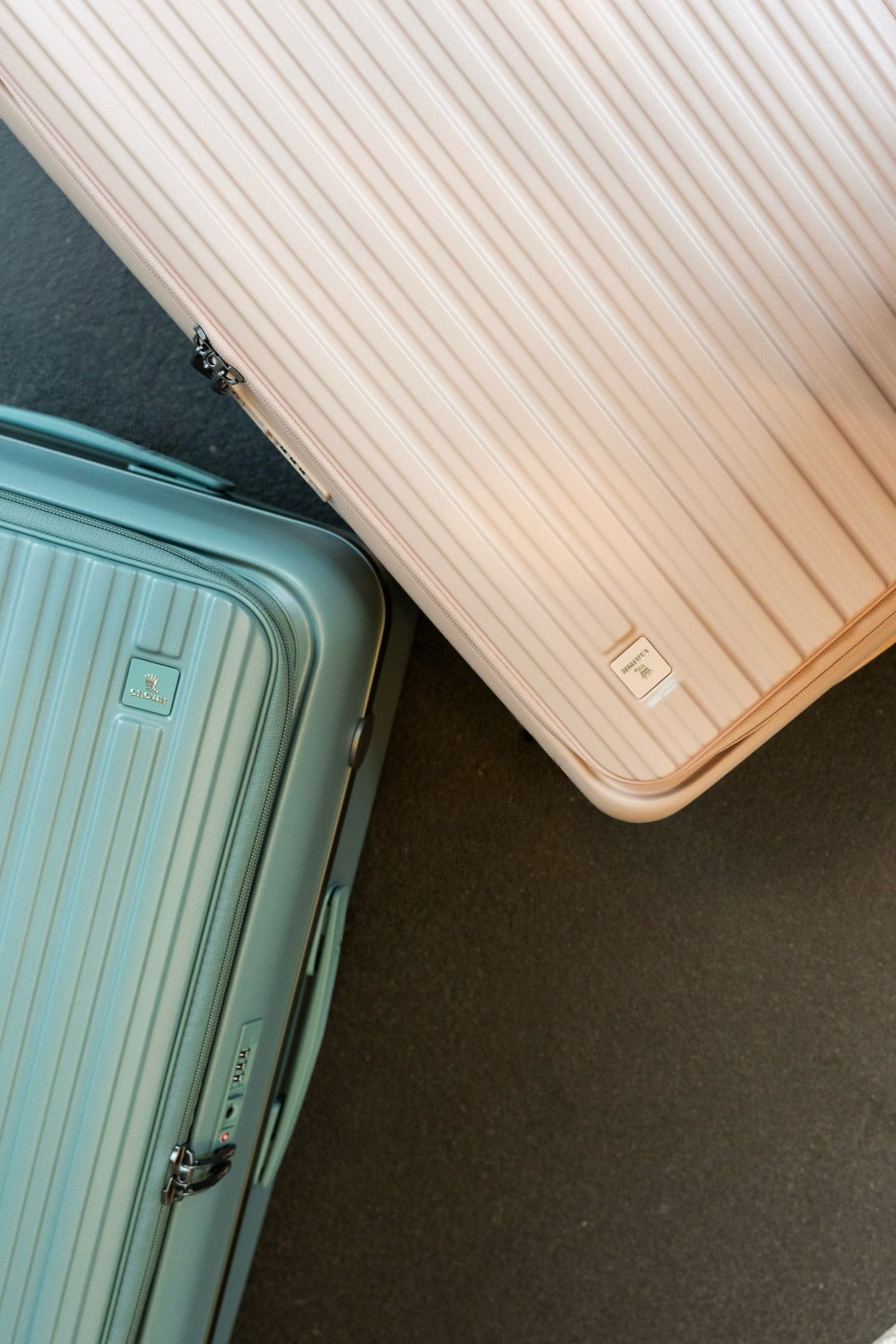Crown Boxy Luggage Travel Colors (7)