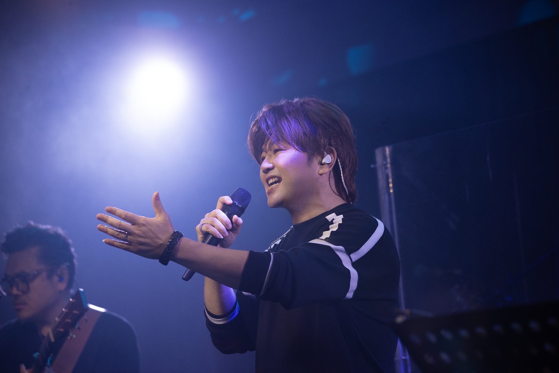 owen su zu yang live show jennifer daisuki1