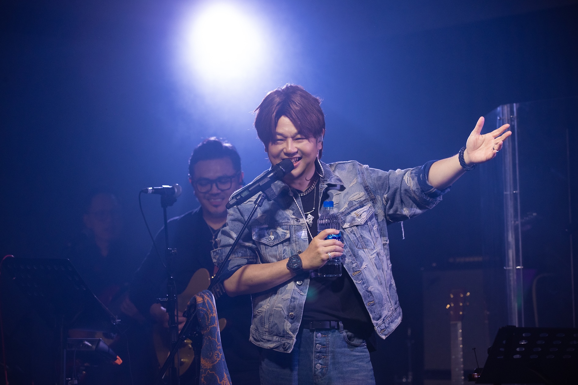 owen su zu yang live show jennifer daisuki10
