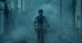 Netflix《聰明鎮》幕後揭秘　炎亞綸白瞳造型、蔡淑臻瘋狂演出與取景地公開