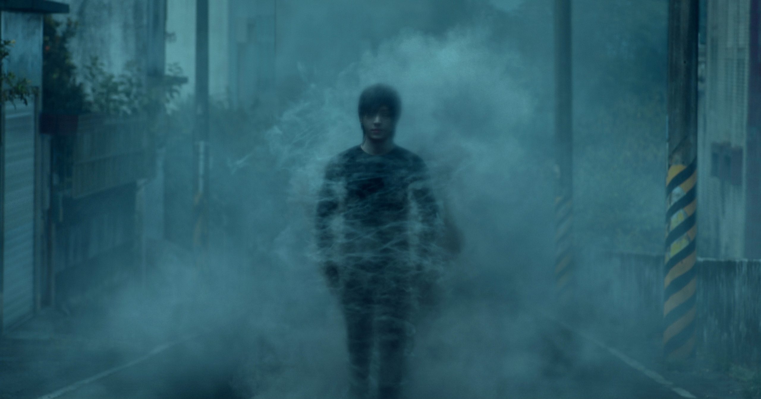 Netflix《聰明鎮》幕後揭秘　炎亞綸白瞳造型、蔡淑臻瘋狂演出與取景地公開