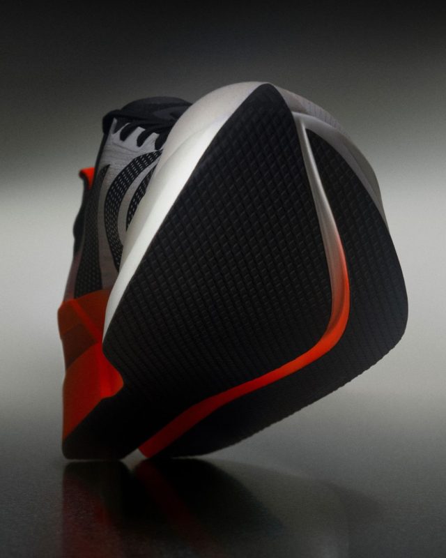 adidas ADIZERO DROPSET混合健身鞋登台,ELITE與PRO強攻Hybrid Racing 12 adidas adizero dropset hybrid racing5
