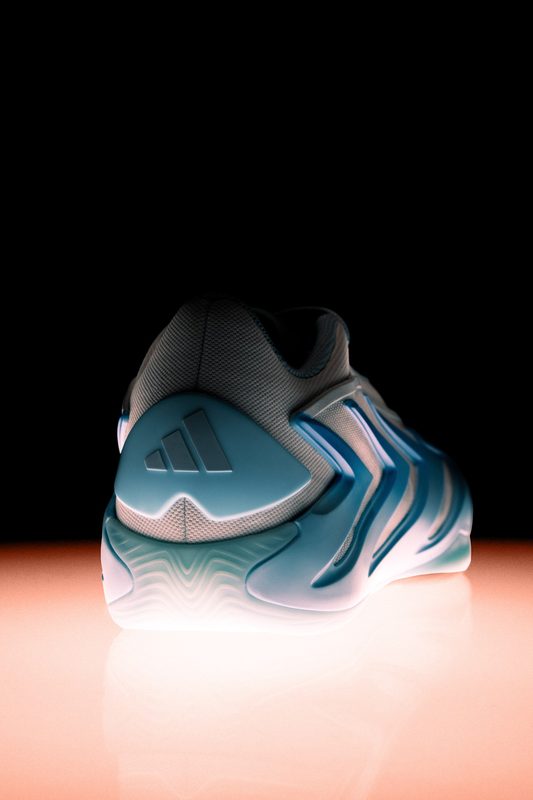 adidas Basketball Anthony Edwards 3登台 極寒血脈首發搭全掌HYPERBOOST 7 adidas anthony edwards 3 cold blooded3