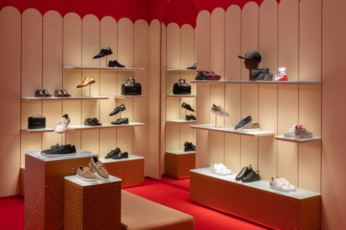 christian louboutin taichung hanshin store3
