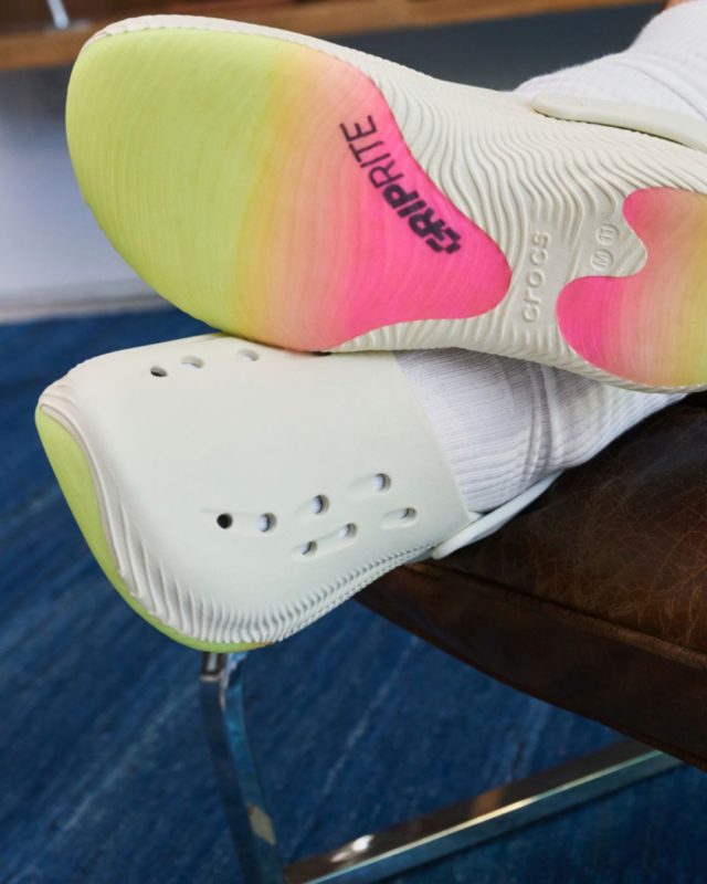crocs mellow 2 0 clog shoe2