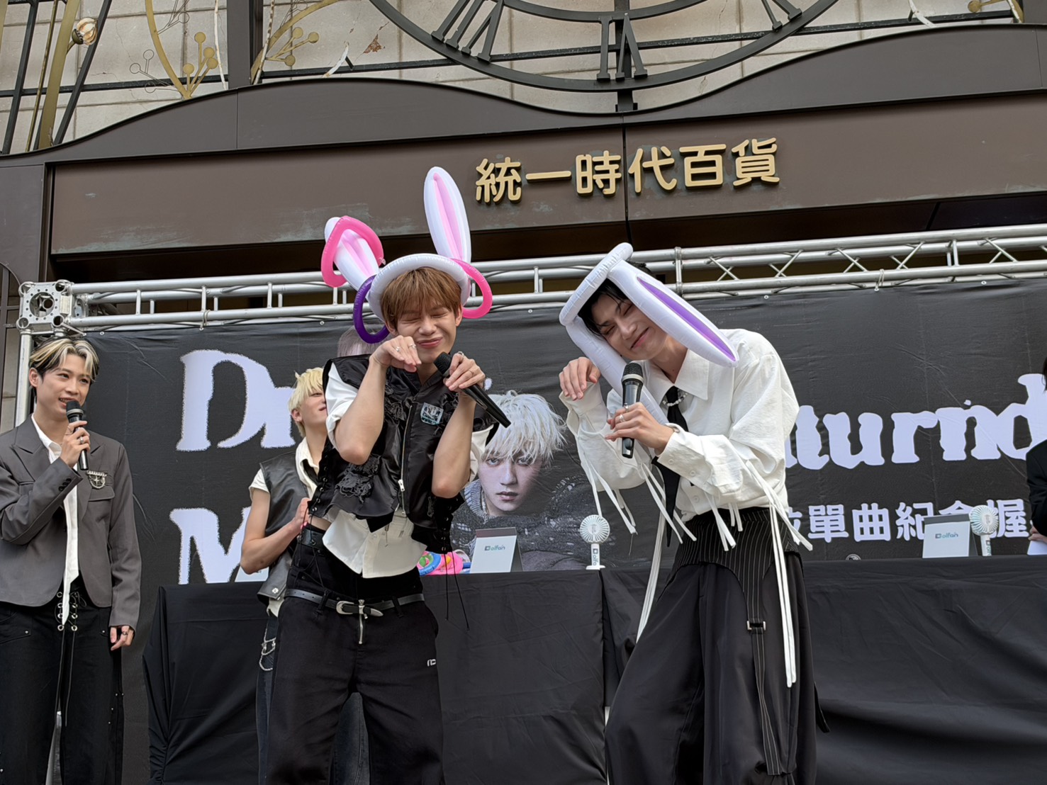 Dolfan攜手Saturnday辦〈Draw me back〉握手會 中秋化身玉兔陪土星環團圓 9 dolfan saturnday draw me back handshake event4