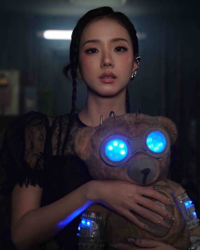 jisoo click single mv1