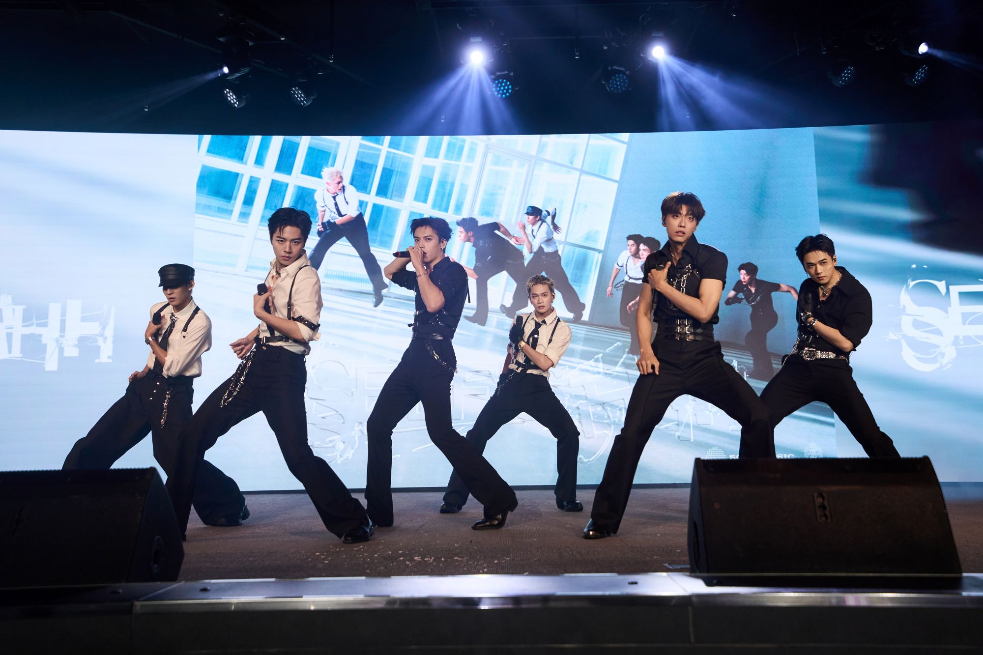 Ozone 4th Anniversary Fancon Selfishhh (6)