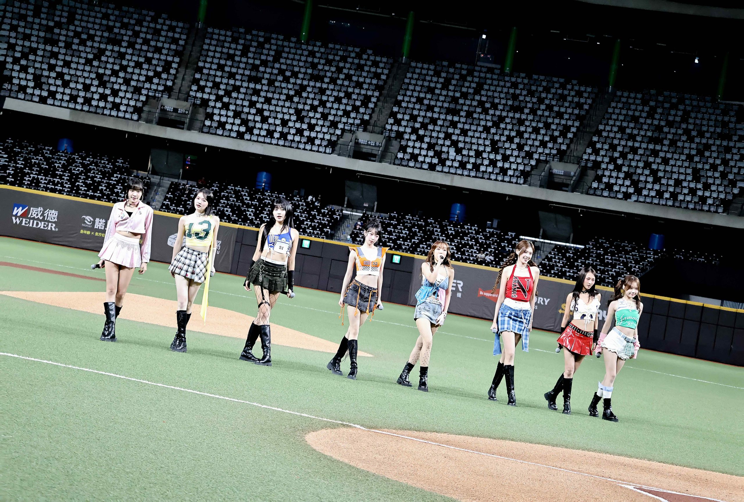 Winky Wink Wink Debut Single 88rising (4)