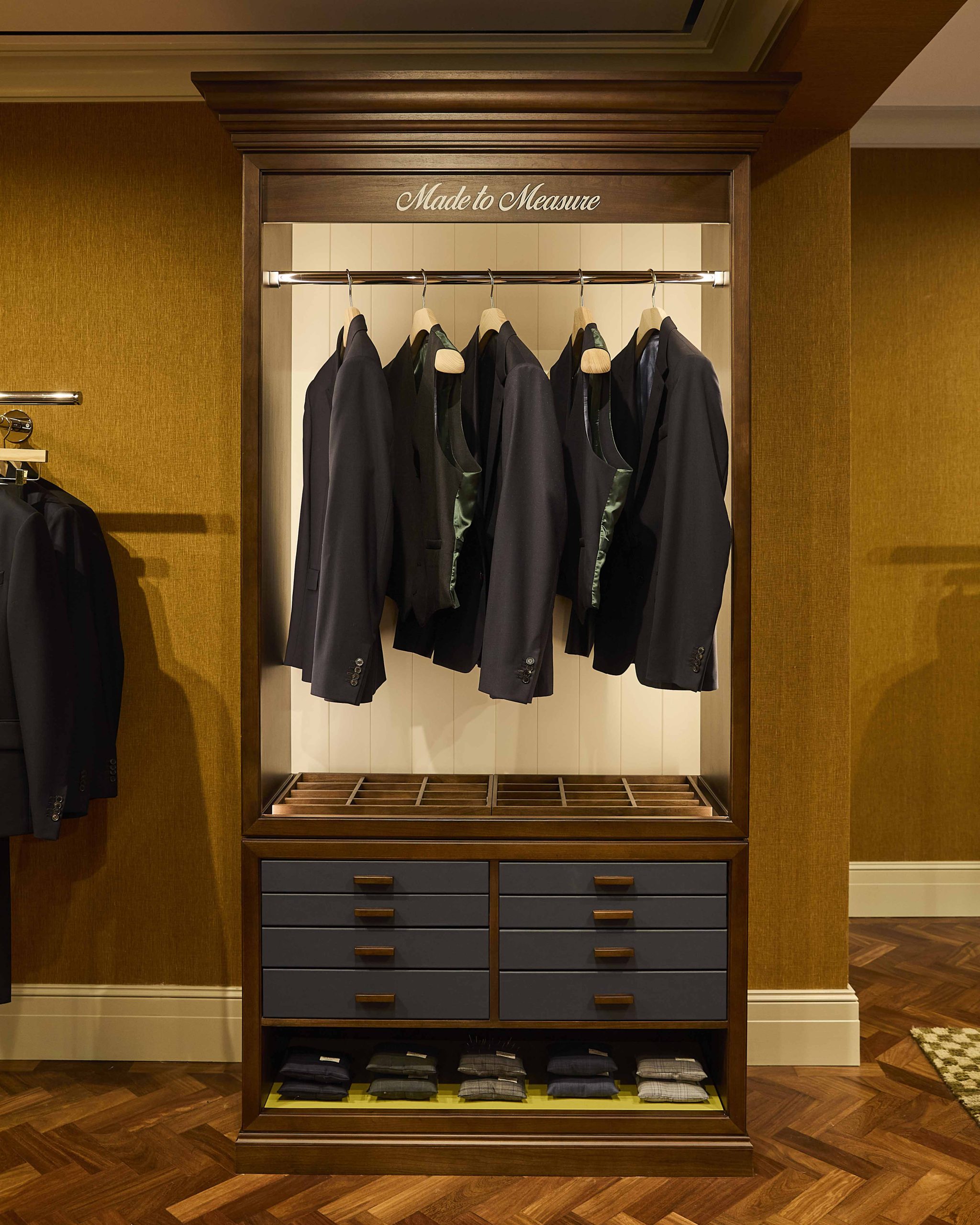 101226 PaulSmithMadison Garruppo 274 4x5