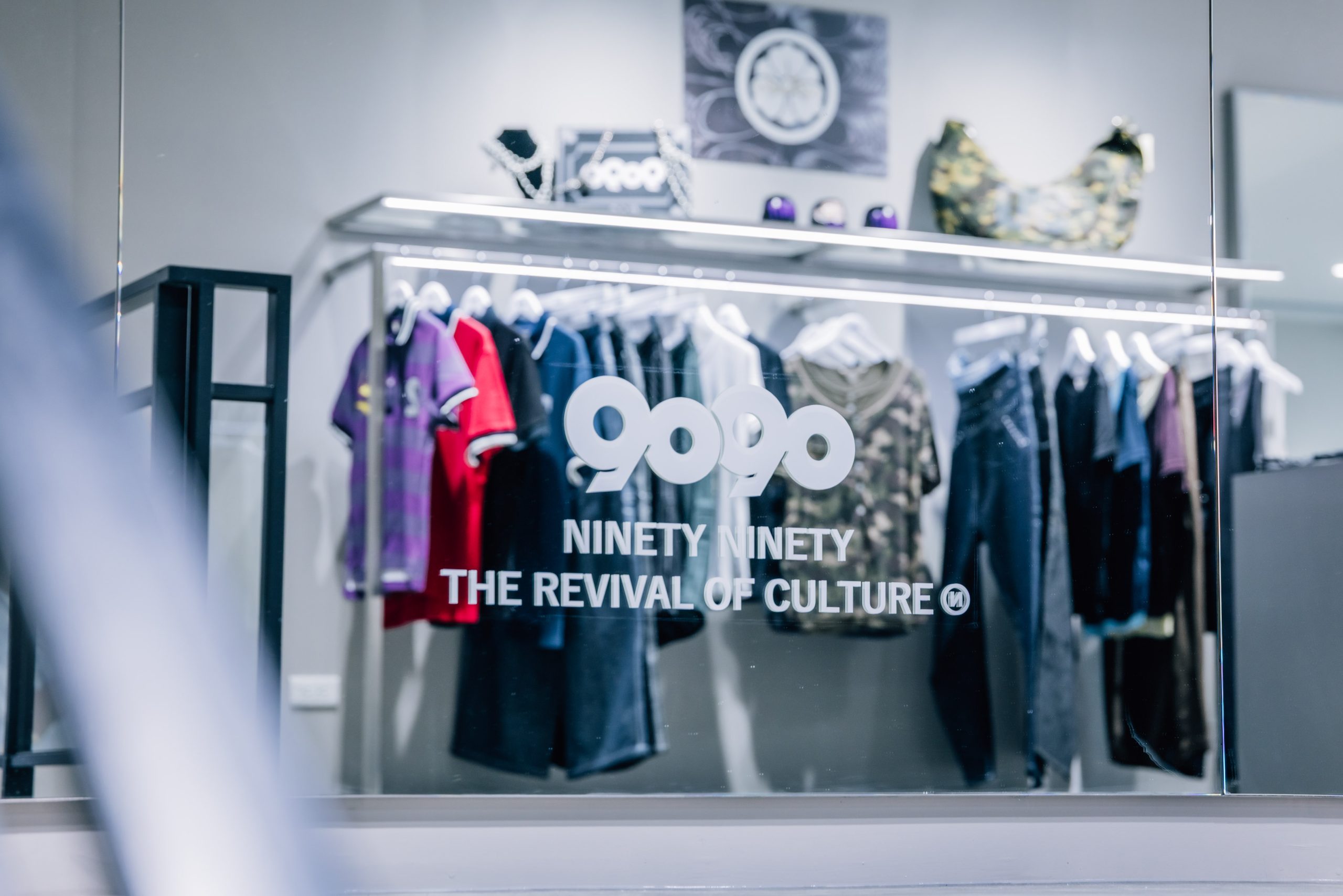 9090 Taichung Flagship Store Starr Chen (6)