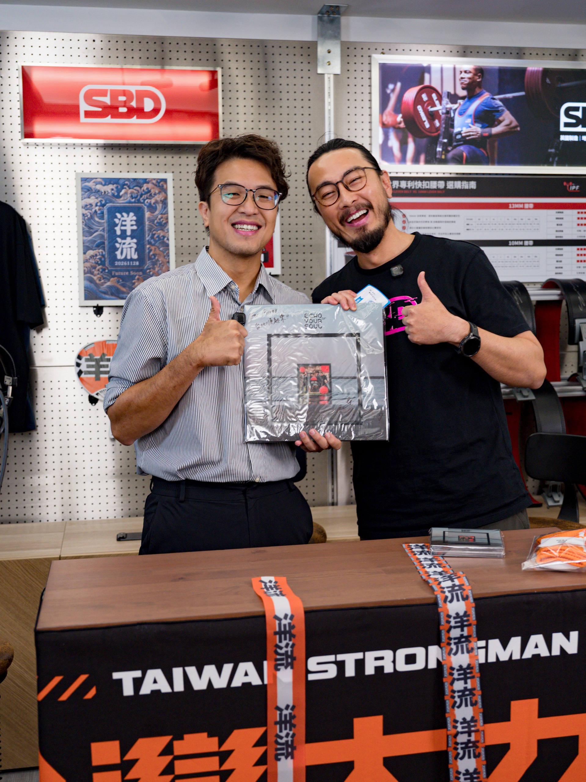 Echo Of Your Soul Japan Tour Tower Records (4)