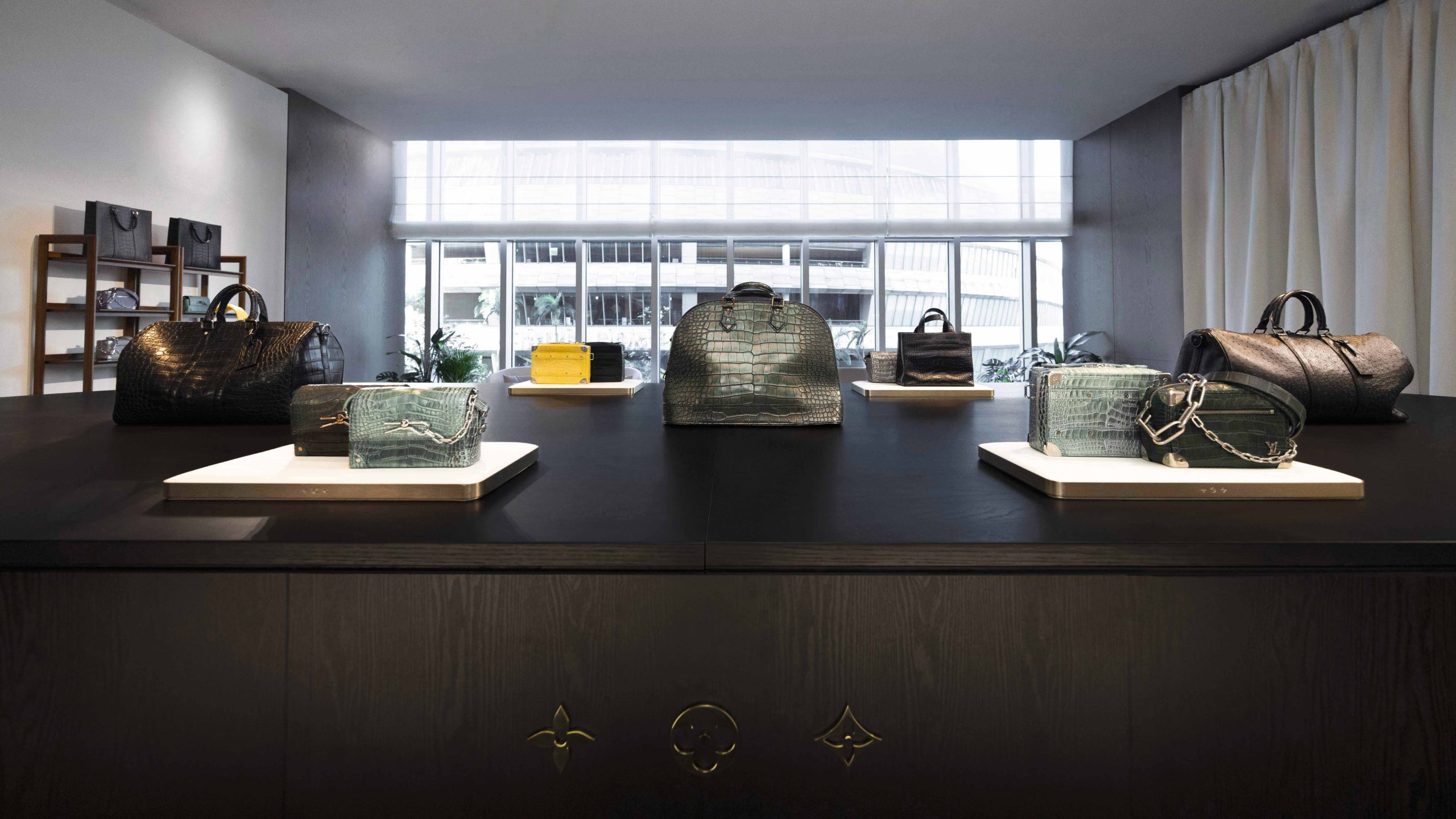 Louis Vuitton Exotic Leather High Jewelry Couture Exhibition (1)