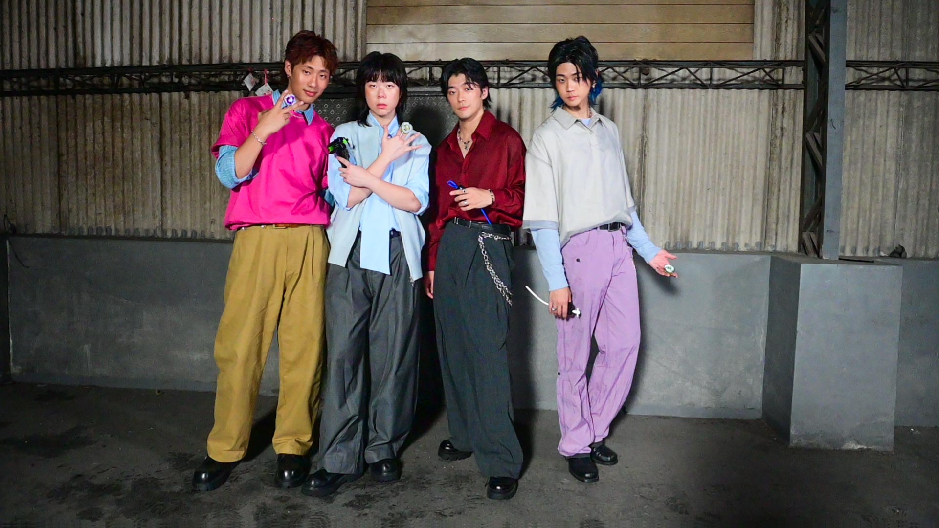 Pallas My Whole World Is Spinning Beyblade Mv (3)