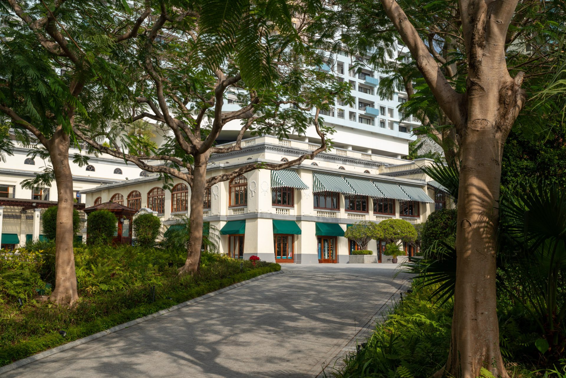 The Repulse Bay Motoring Classics Hong Kong (10)