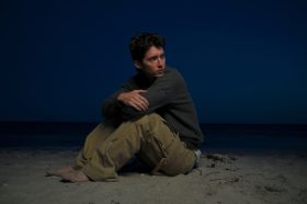 Troye Sivan特洛伊新專輯《She’s the Best》發行！〈FF〉MV火島取景訴說愛情渴望