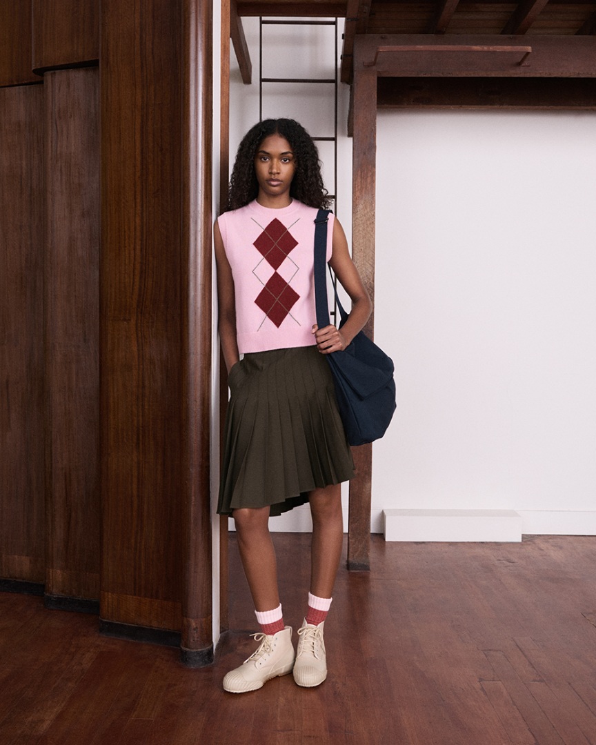 Uniqlo Jw Anderson 2026 Fall Winter Collection (3)