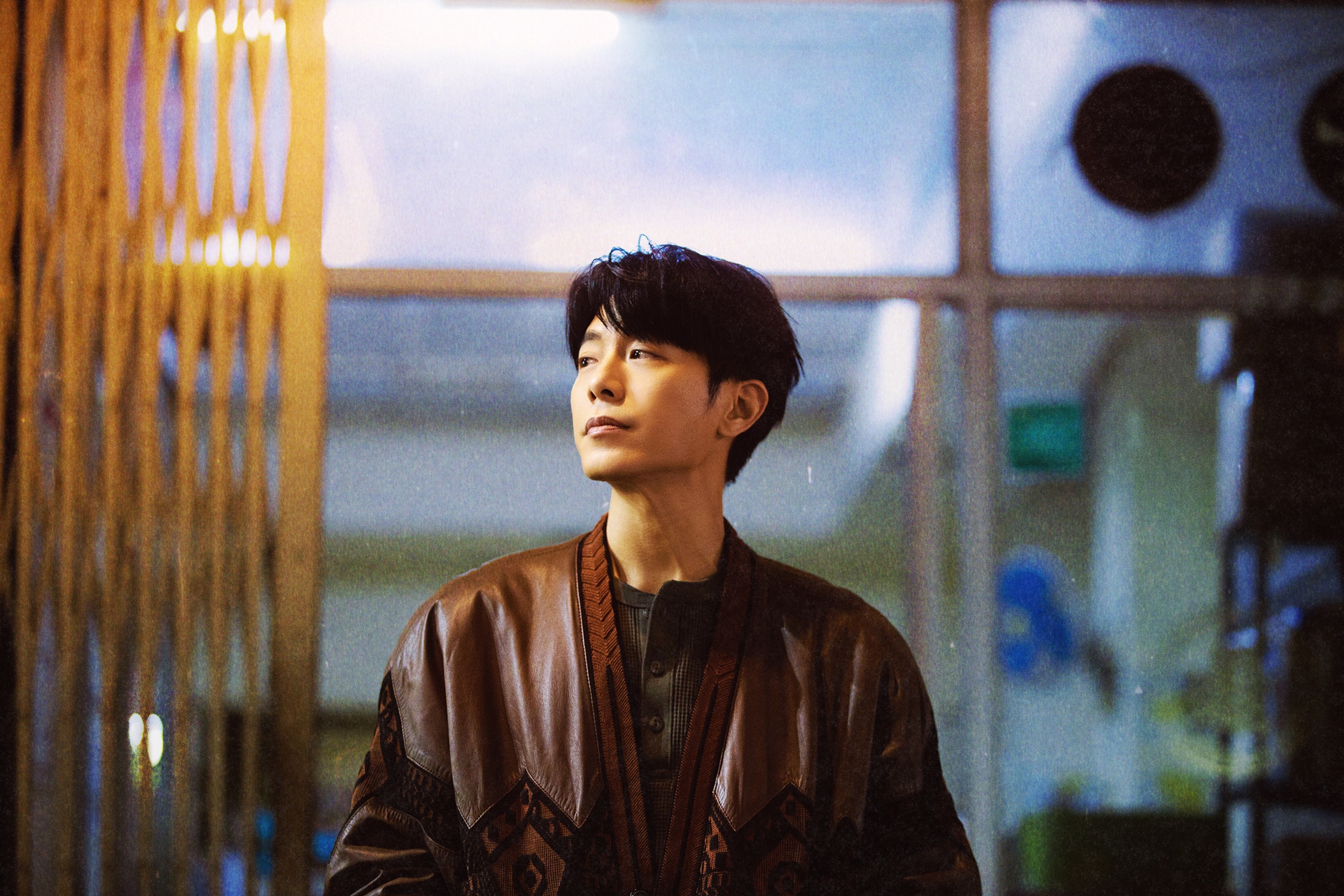 Wei Bird First Cantonese Single Love Wei Back (1)
